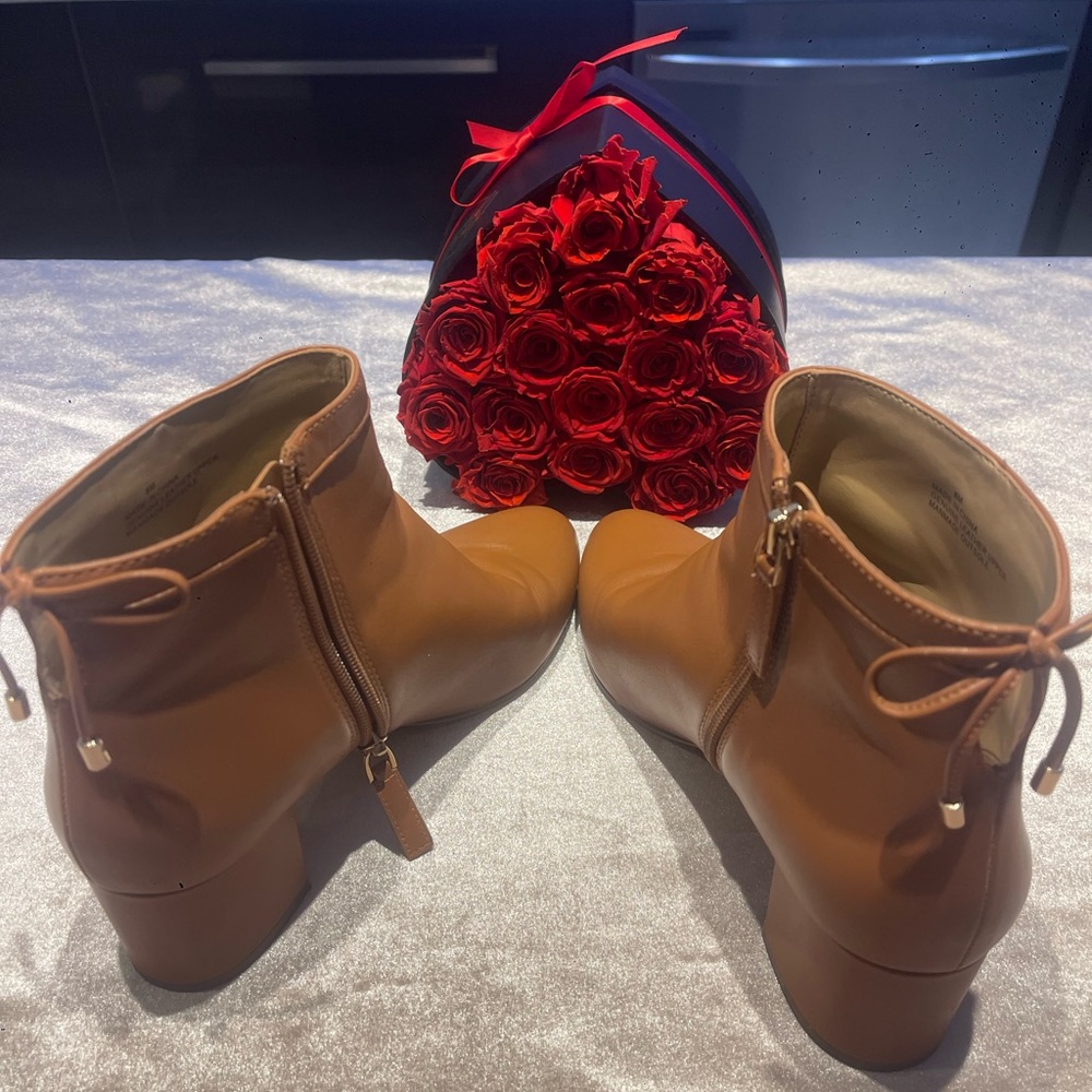 Talbots Brown Ankle Boots with Zipper Detail